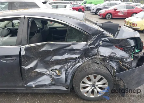 2015 Subaru Legacy 2.5I Premium from USA, damaged, VIN 4S3BNAC69F3060124